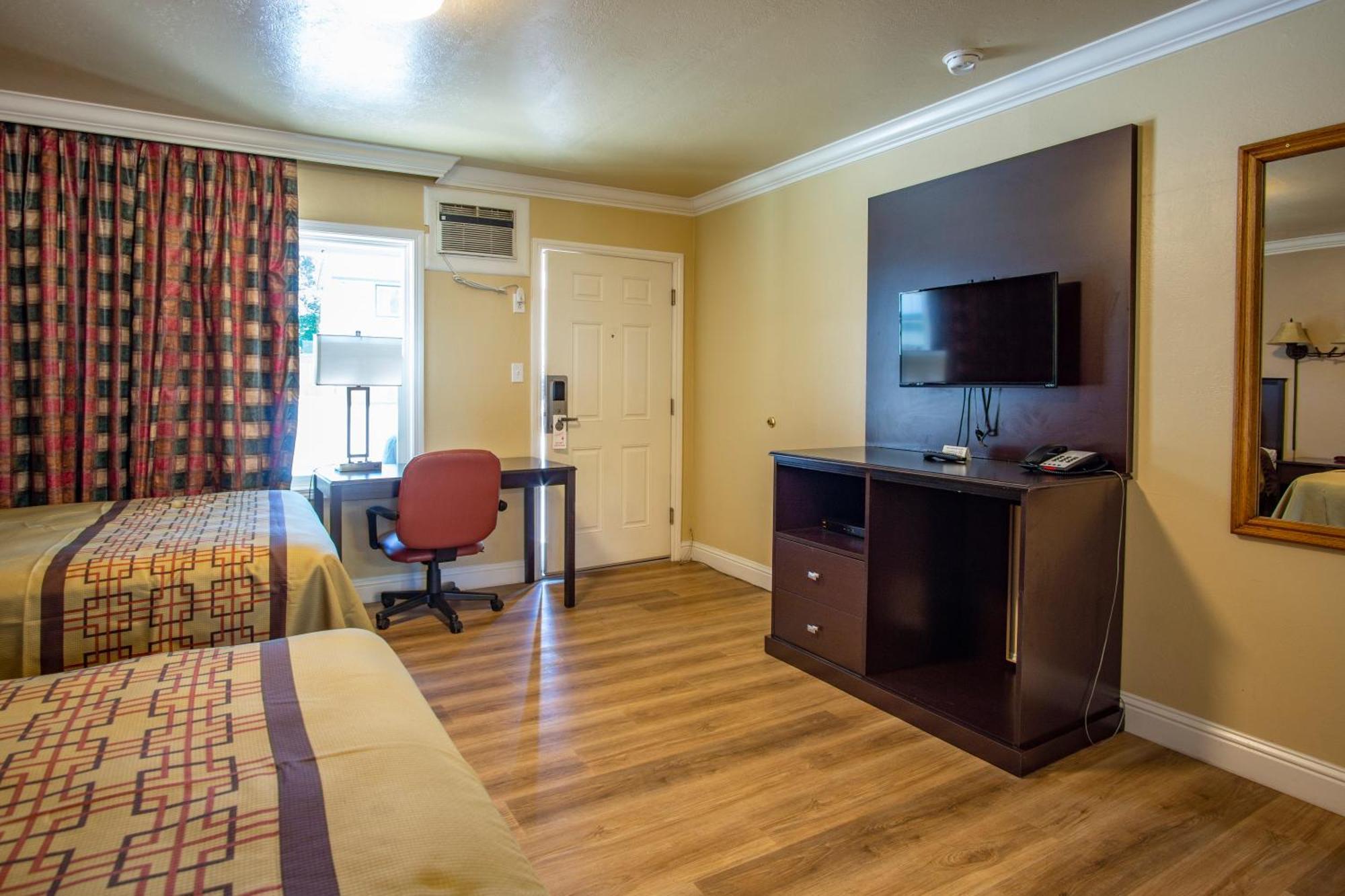 Burney Charm Motel & Suites المظهر الخارجي الصورة