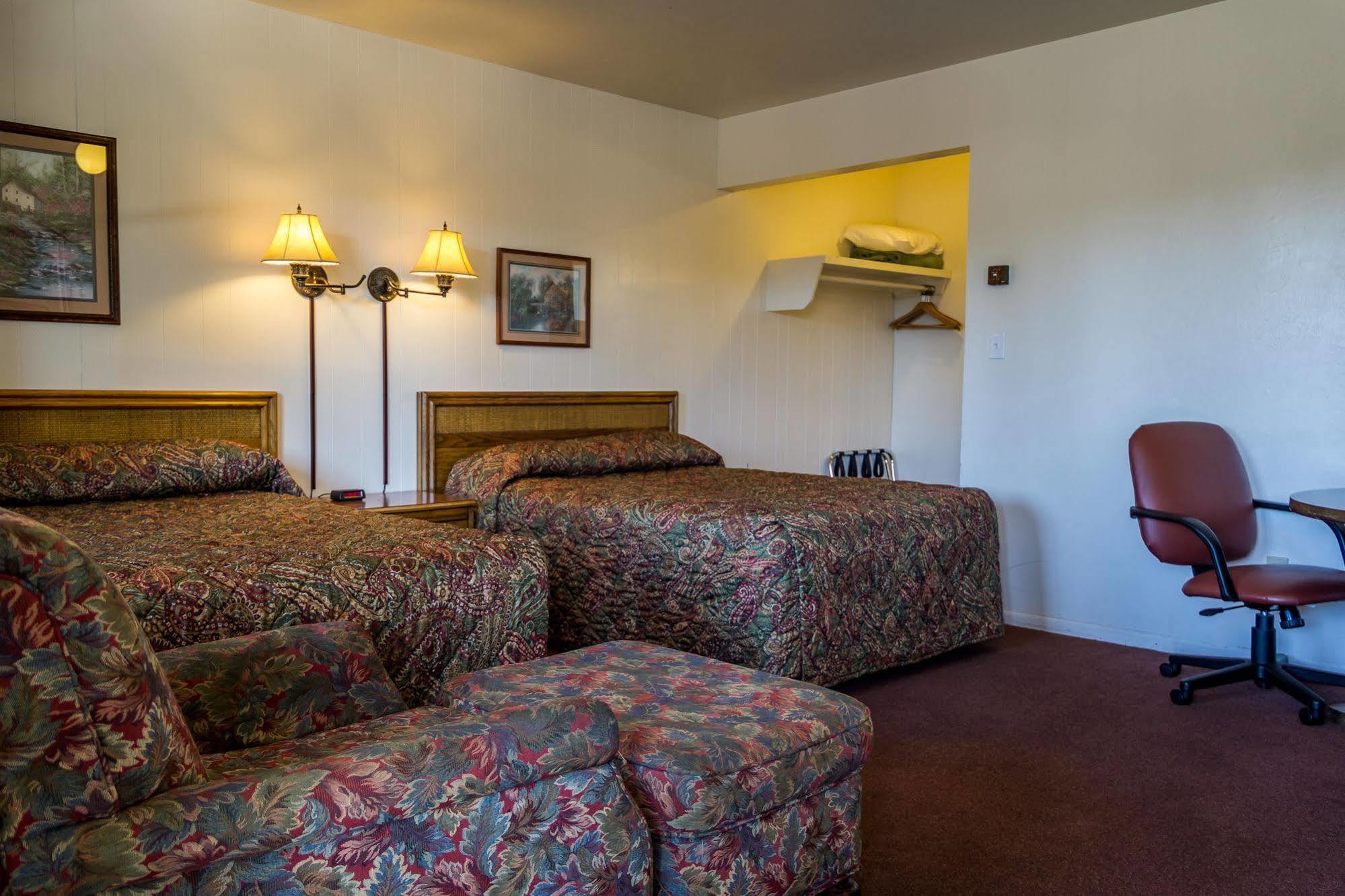 Burney Charm Motel & Suites المظهر الخارجي الصورة